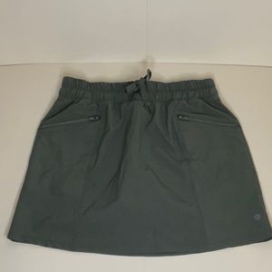 Apana gray golf skirt size small